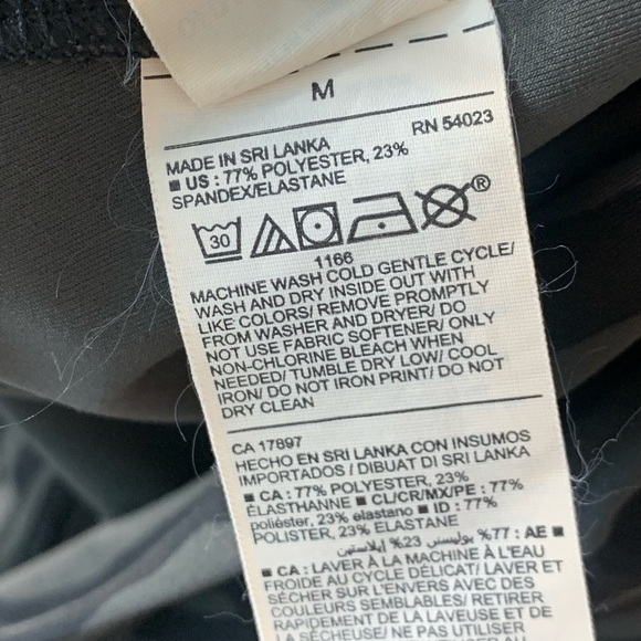 Old Navy High Waisted PowerSoft Biker Shorts - Picture 6 of 9